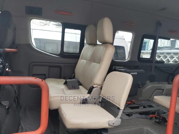 Nissan Caravan (Urvan) 2016 White - thumbnail 6