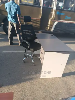 Office Desk+Office Chair