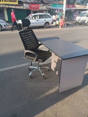 Office Desk+Office Chair