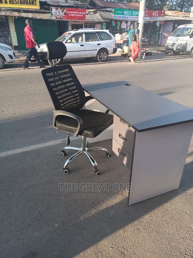 Office Desk+Office Chair - main view