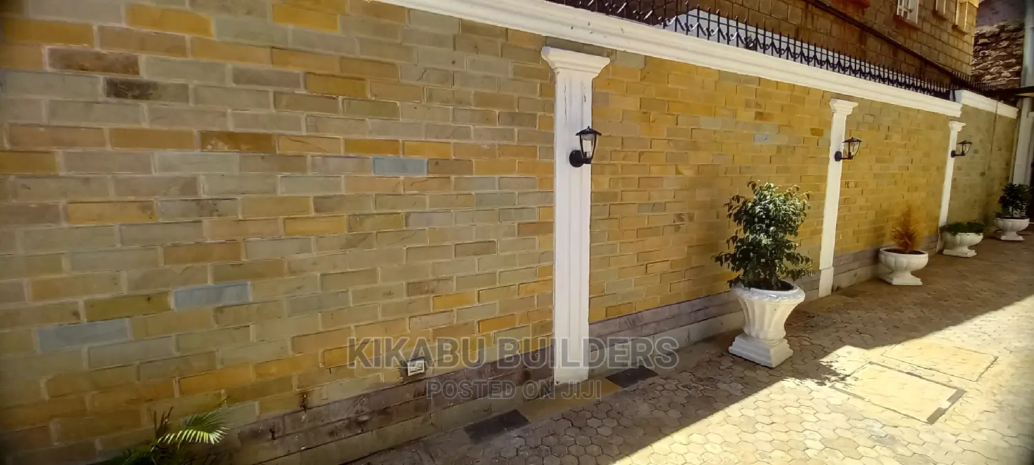 7bdrm Maisonette in Clay City, Kasarani for Sale