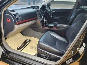 5 Seater Car Fitted With Baije Car Mats With Nonslip Patch
