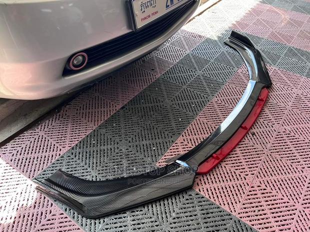 Gloss Carbon Black Adjustable Front Lip