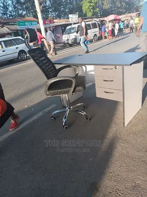 Office Desk+Office Chair