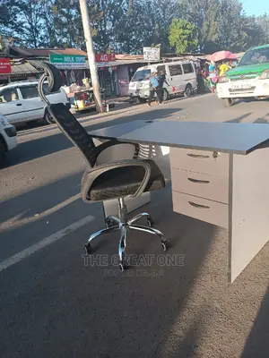 Office Desk+Office Chair