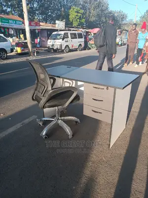 Office Desk+Office Chair