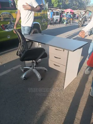 Office Desk+Office Chair