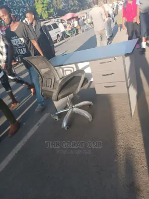 Office Desk+Office Chair
