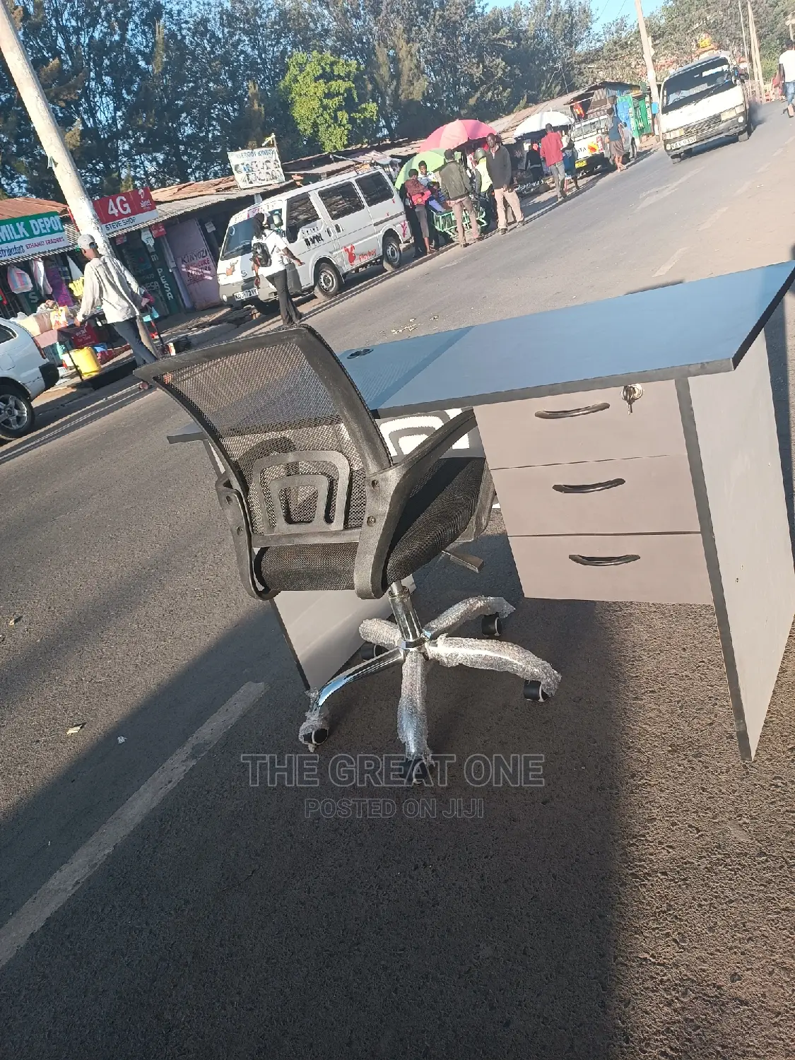 Office Desk+Office Chair