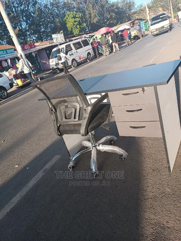 Office Desk+Office Chair