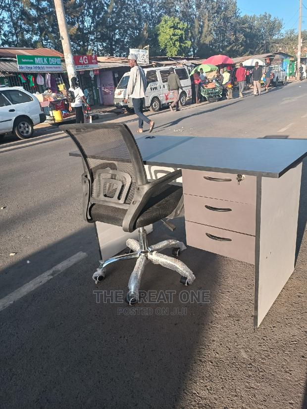 Office Desk+Office Chair