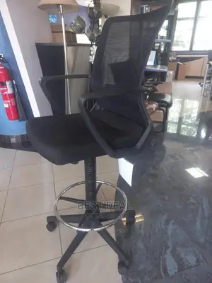 Cashier Chair