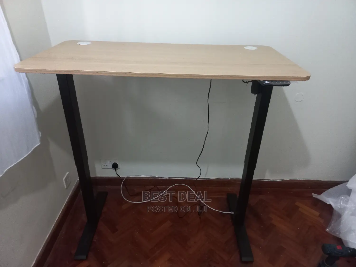 Electric Adjustable Desk