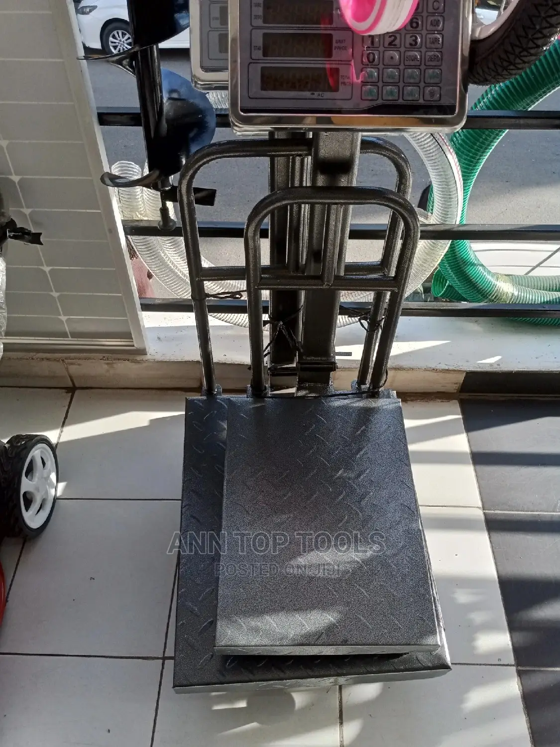 300 Kg With Grill
