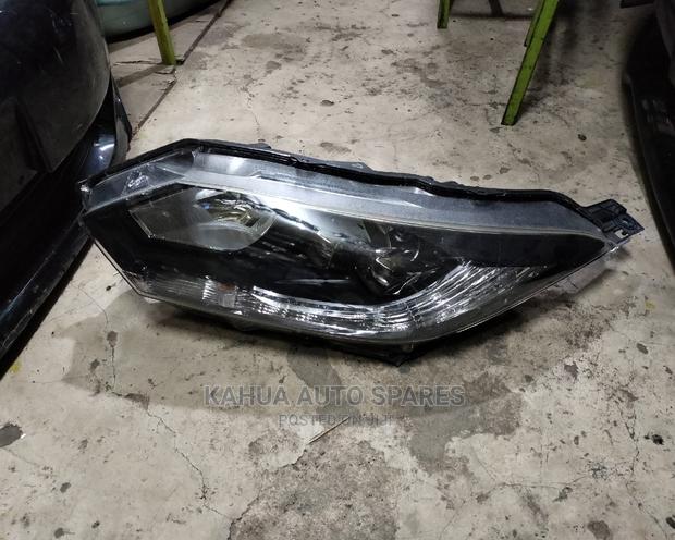 Honda Vezel Headlights