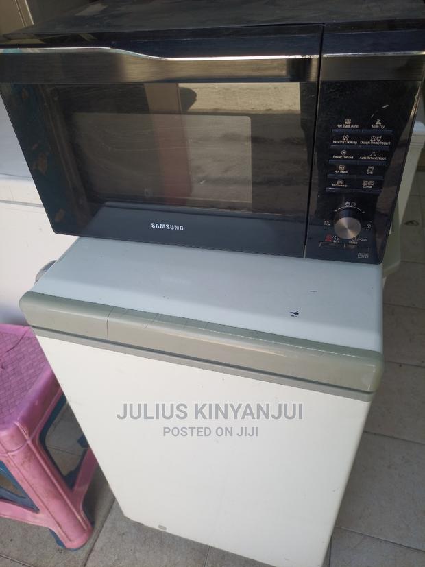 Samsung Microwave Oven - thumbnail 3