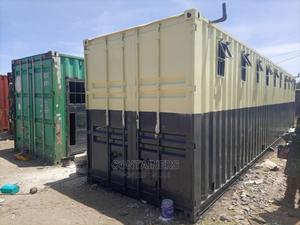 40ft Containerized Toilets.