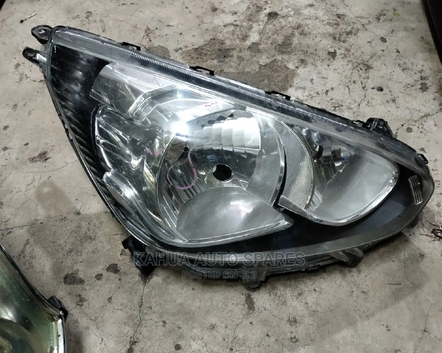 Mitsubishi Mirage Non Xenon Headlights