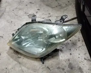 Toyota IST Headlights Xenon