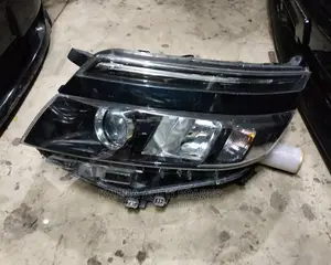 Toyota Voxy 2015 Headlights