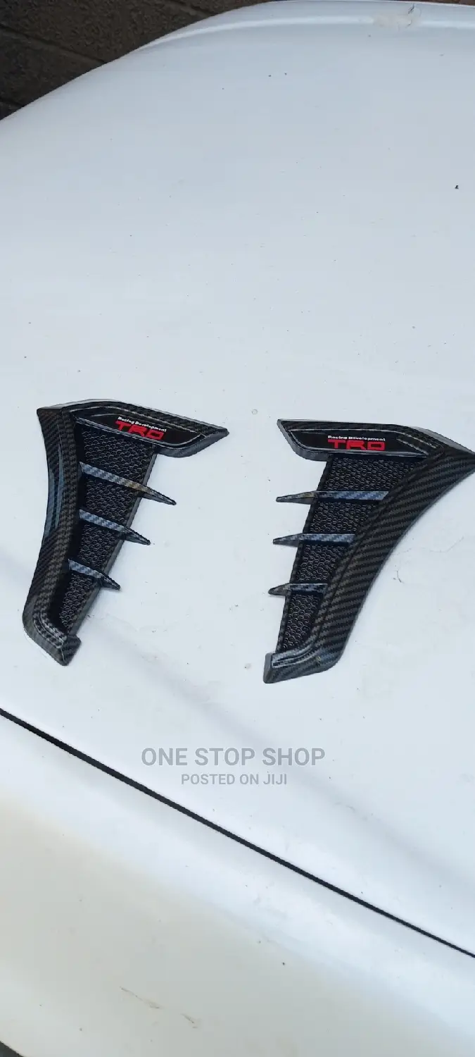 2pcs Carbon Black Branded Side Leaf Vent