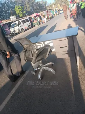 Office Desk+Office Chair