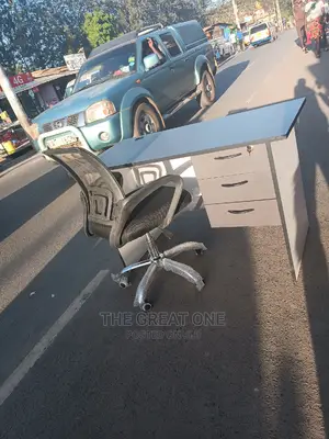 Office Desk+Office Chair