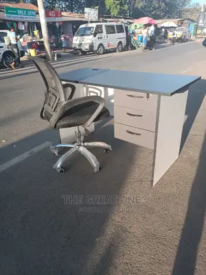 Office Desk+Office Chair