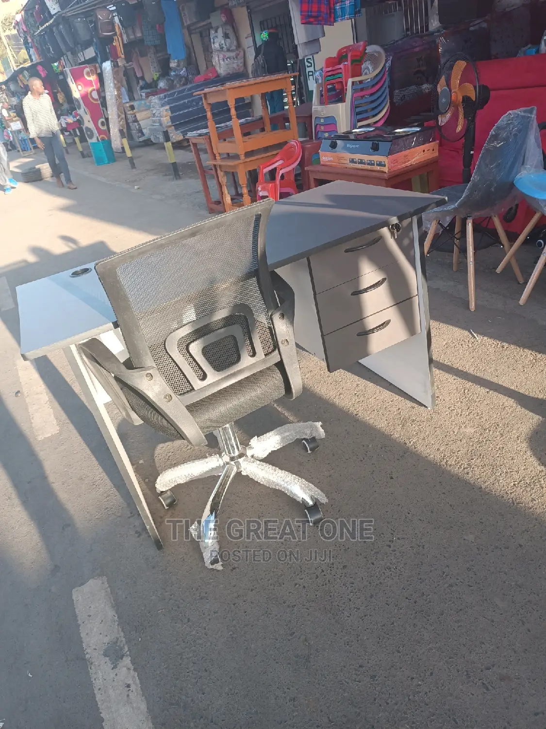 Office Desk+Office Chair