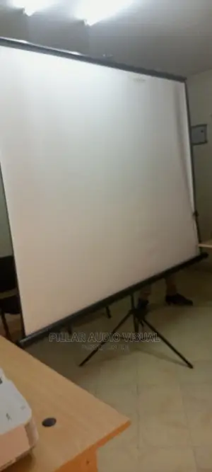 Tripod Projection Screen for Hire