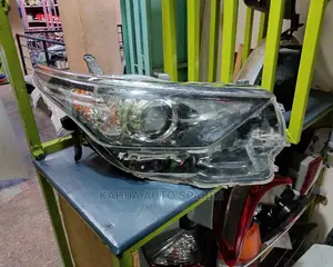 Auris 2014/2015/2016 Headlights