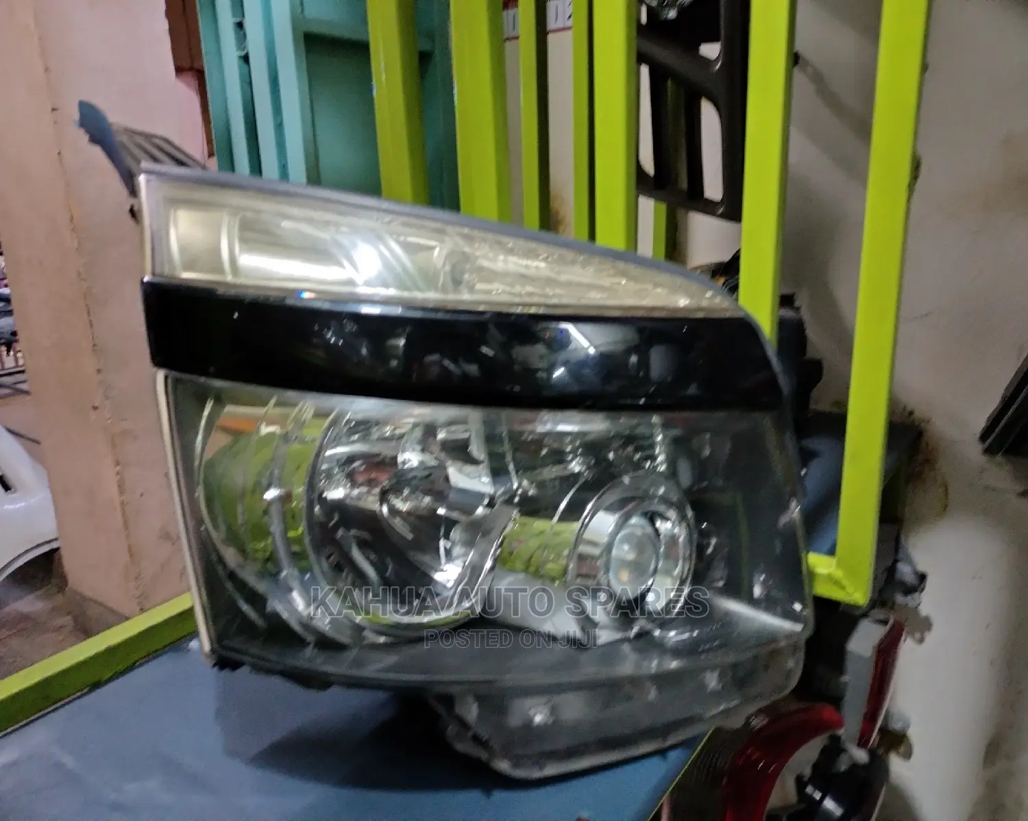 Voxy 2007/2008 Xenon Headlights