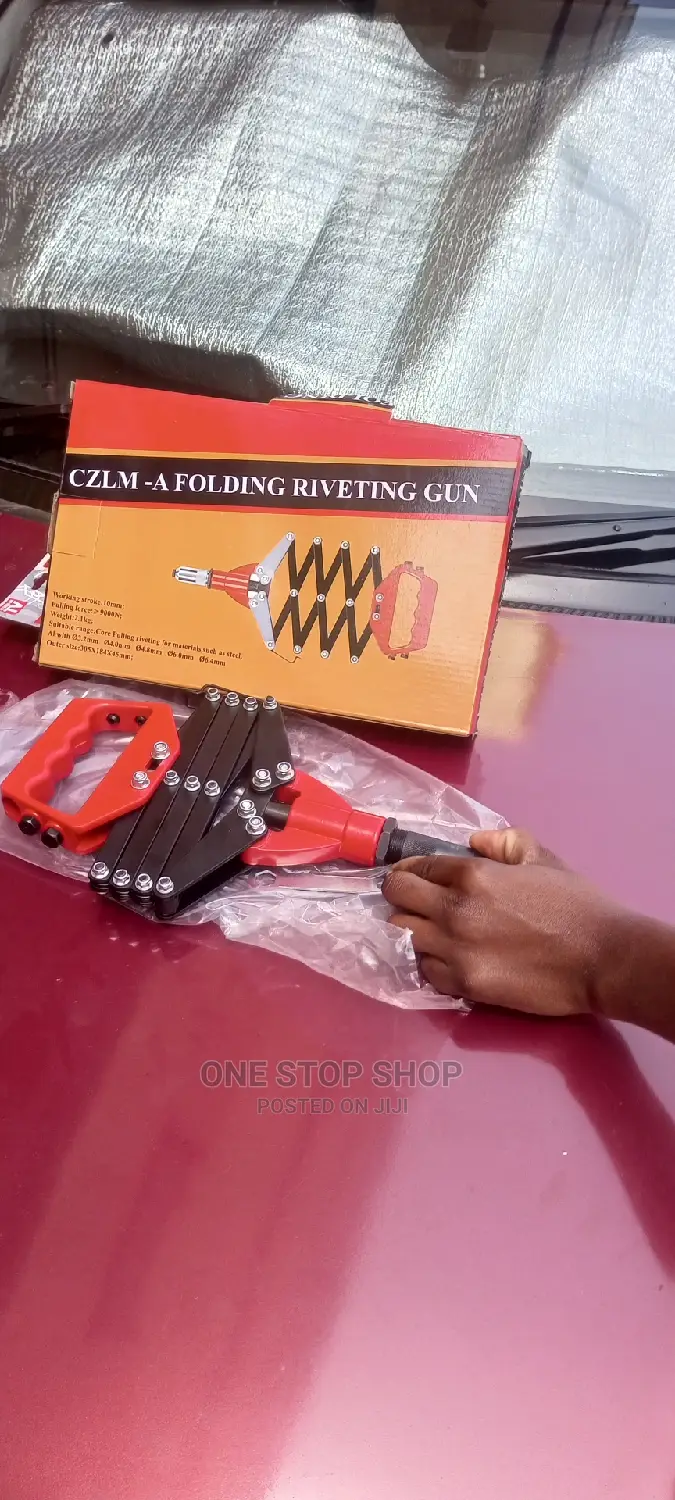 Folding Rivert Gun