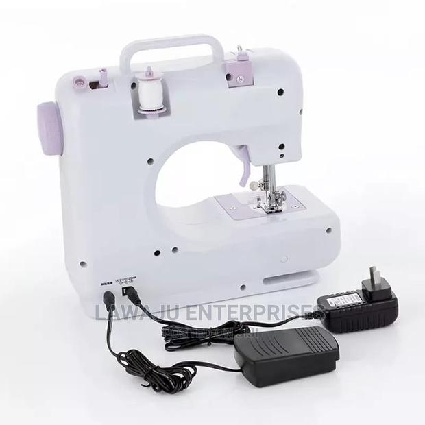 Commercial Sewing Machine - thumbnail 4