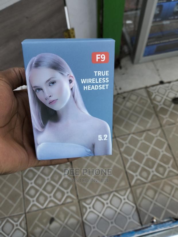F9 True Wireless Earbuds - thumbnail 3