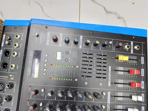 Max Professional Bluetooth Powered Mixer 6 Channel