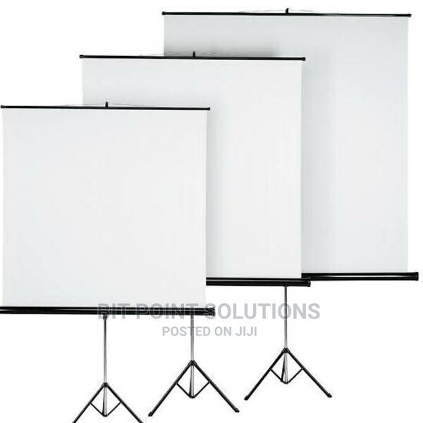 Tripod 200×200cm Projector Screen ° (78 by 78 Inches) Tripod - main view