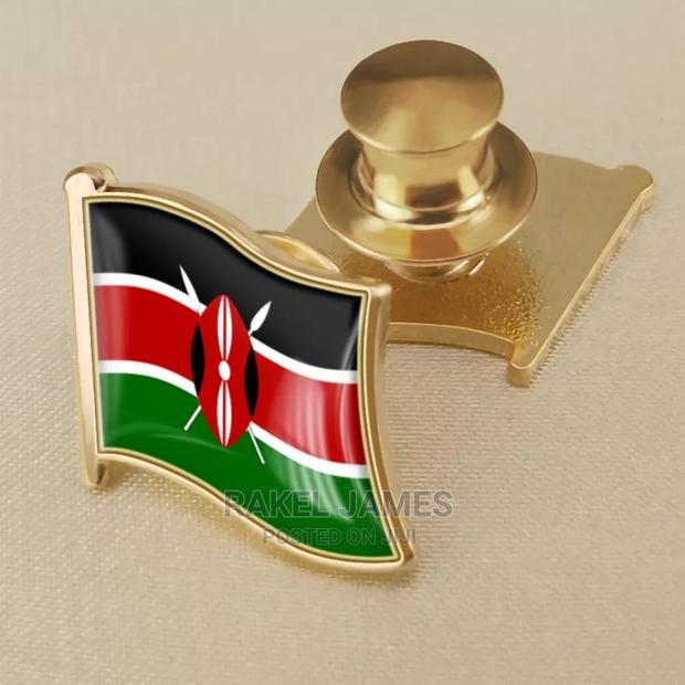 Kenyan Flag Brooche - main view
