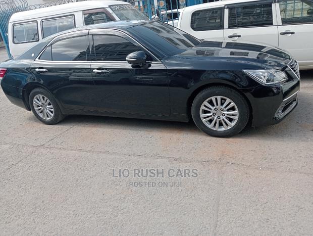 Toyota Crown 2015 Blue
