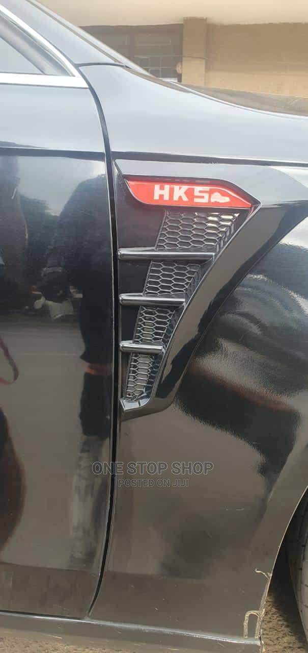 HKS Branded Gloss Side Leaf Vent - main view