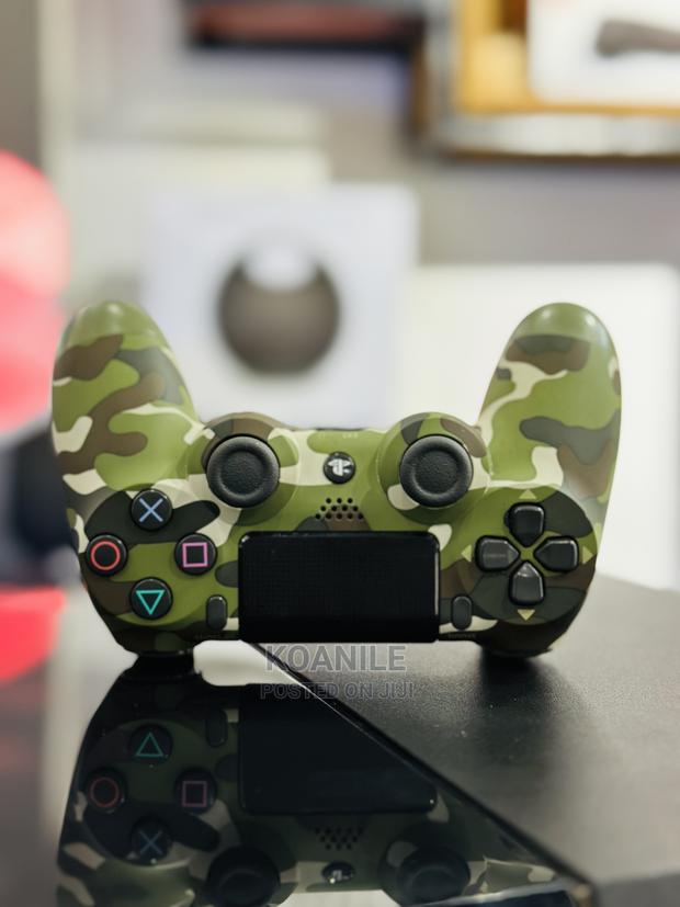 Ps4 Dualshock Controller (Combat) - main view