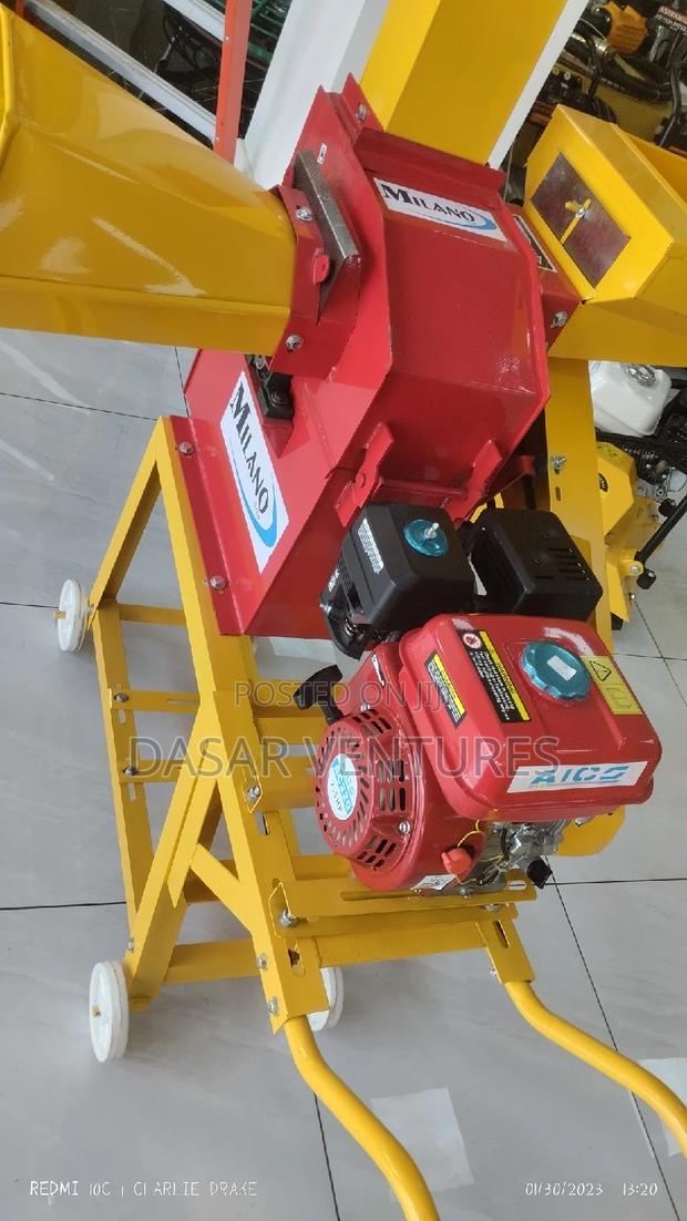 Petrol Feed Chopper Machine
