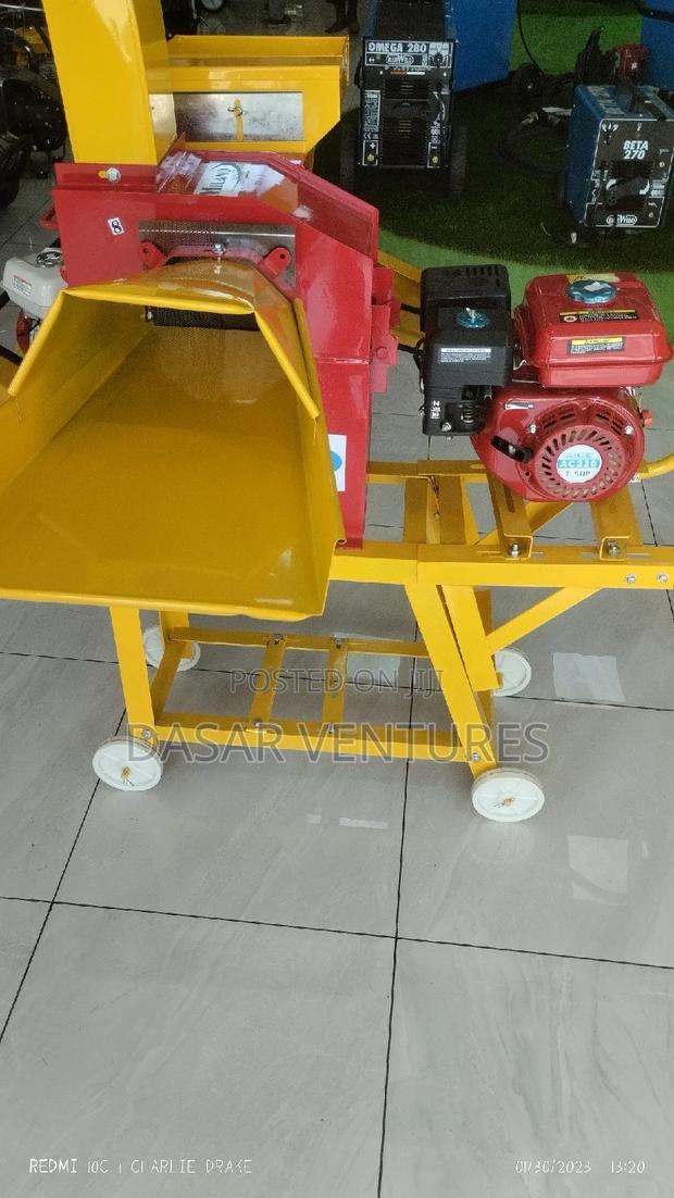 Petrol Feed Chopper Machine - thumbnail 2