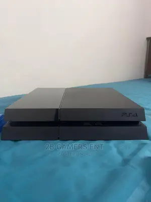 Ps4 , 2 Pads and Call of Duty
