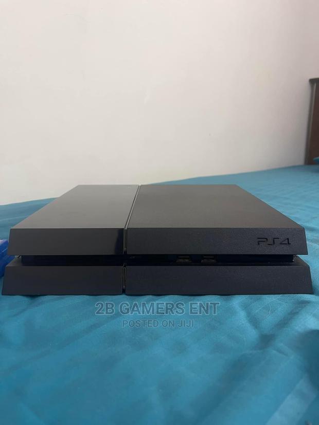 Ps4 , 2 Pads and Call of Duty - thumbnail 5