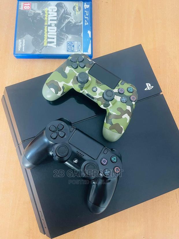 Ps4 , 2 Pads and Call of Duty - thumbnail 3