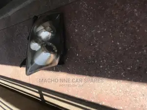 Toyota Avensis 2005 Xenon Headlight