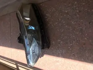 Toyota Insight 2012 Non Xenon Headlight