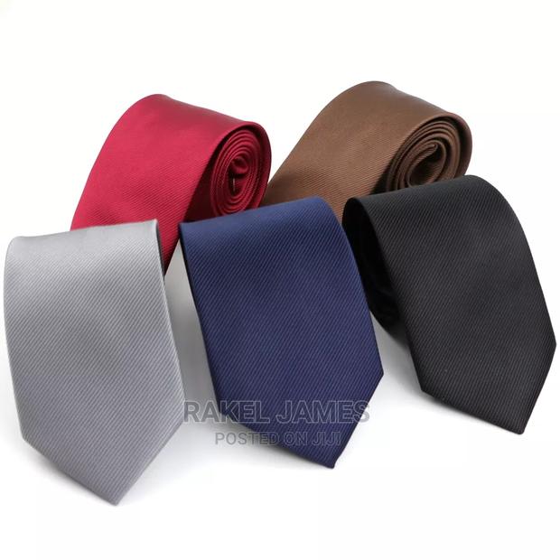 Red Medium Size Tie - main view