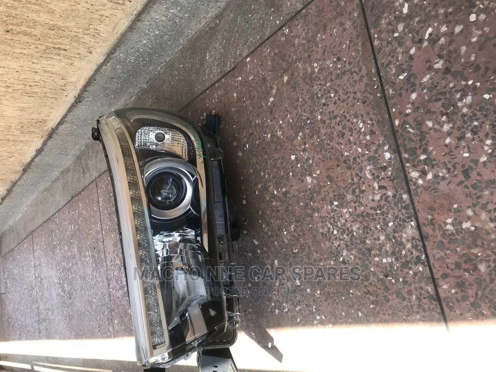Hilux Revo 2015 Xenon Headlight